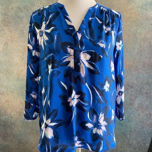 NWT NYDJ "Perfect Blouse by Curves 360" XS